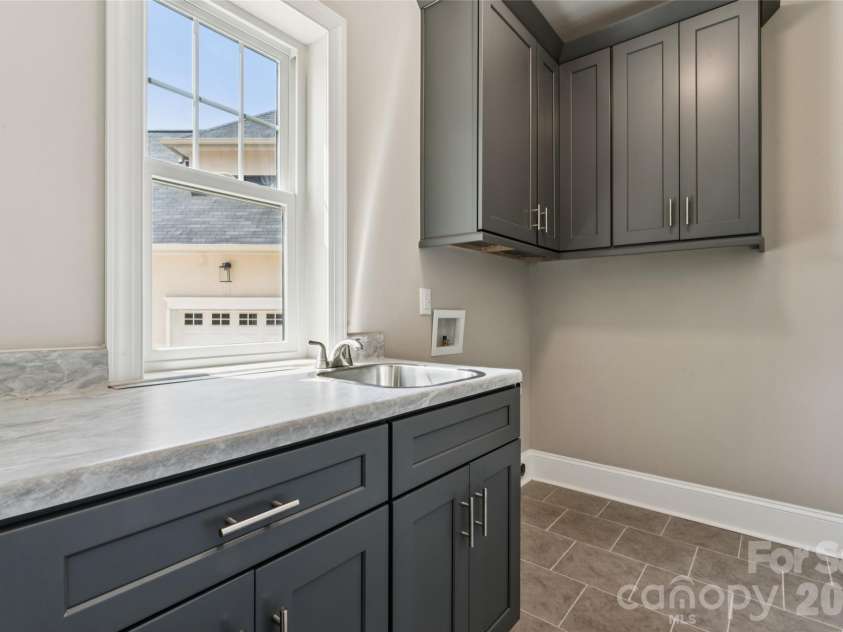 101 Mcalway Road, Charlotte, NC 28211.  MLS# CAR4414696, YatesRealty ID 44322. 