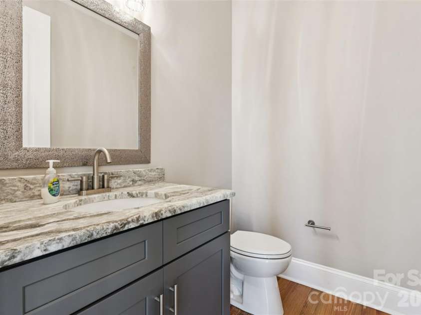 101 Mcalway Road, Charlotte, NC 28211.  MLS# CAR4414696, YatesRealty ID 44322. 