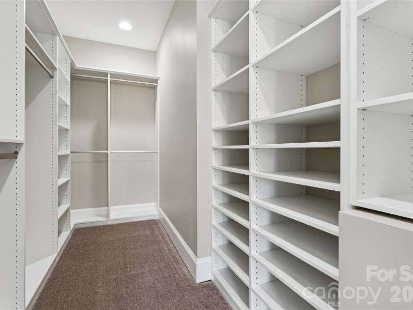 101 Mcalway Road, Charlotte, NC 28211.  MLS# CAR4414696, YatesRealty ID 44322. 