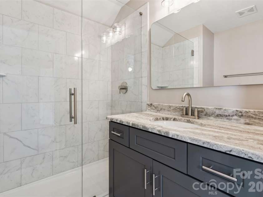 101 Mcalway Road, Charlotte, NC 28211.  MLS# CAR4414696, YatesRealty ID 44322. 