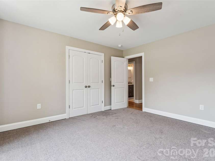 101 Mcalway Road, Charlotte, NC 28211.  MLS# CAR4414696, YatesRealty ID 44322. 