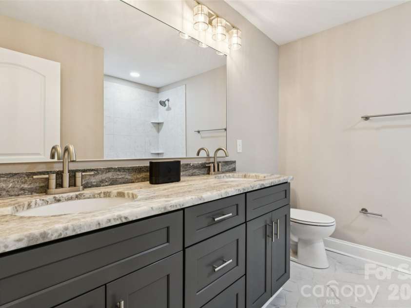 101 Mcalway Road, Charlotte, NC 28211.  MLS# CAR4414696, YatesRealty ID 44322. 