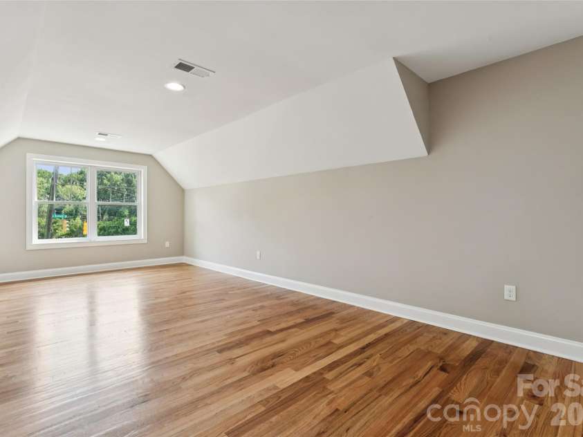 101 Mcalway Road, Charlotte, NC 28211.  MLS# CAR4414696, YatesRealty ID 44322. 
