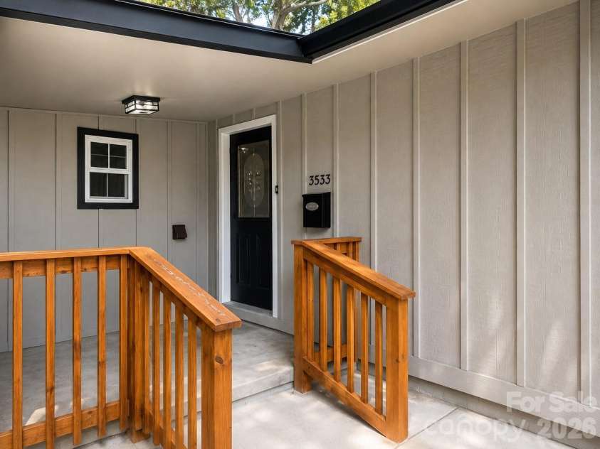 3533 Stonehaven Drive, Charlotte, NC 28215.  MLS# CAR4413246, YatesRealty ID 44323. 