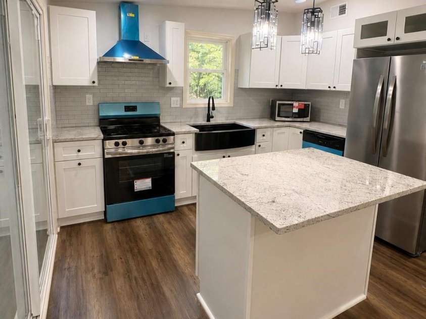 3533 Stonehaven Drive, Charlotte, NC 28215.  MLS# CAR4413246, YatesRealty ID 44323. 