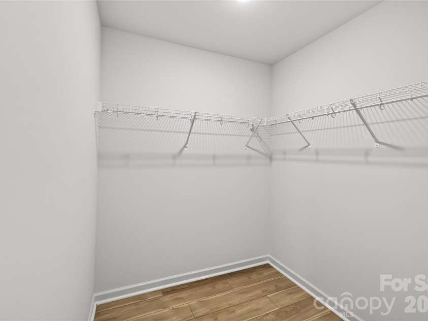 5234 Hickory Lane, Charlotte, NC 28216.  MLS# CAR4411896, YatesRealty ID 44324. 