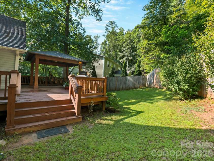 306 Golden Hawk Trail, Asheville, NC 28805.  MLS# CAR4413956, YatesRealty ID 44325. Back deck