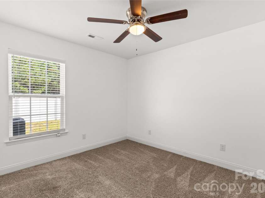 6407 Hunting Creek Road, Lancaster, SC 29720.  MLS# CAR4408661, YatesRealty ID 44327. Guest Bathroom