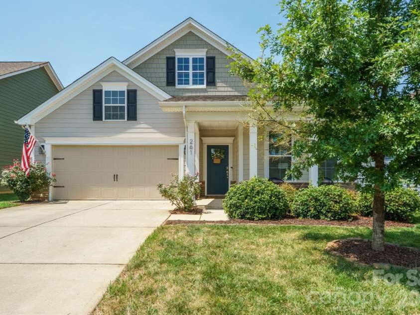 261 Robinwood Lane, Lake Wylie, SC 29710.  MLS# CAR4414019, YatesRealty ID 44328. 