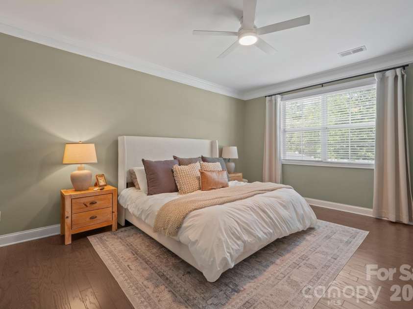 261 Robinwood Lane, Lake Wylie, SC 29710.  MLS# CAR4414019, YatesRealty ID 44328. 