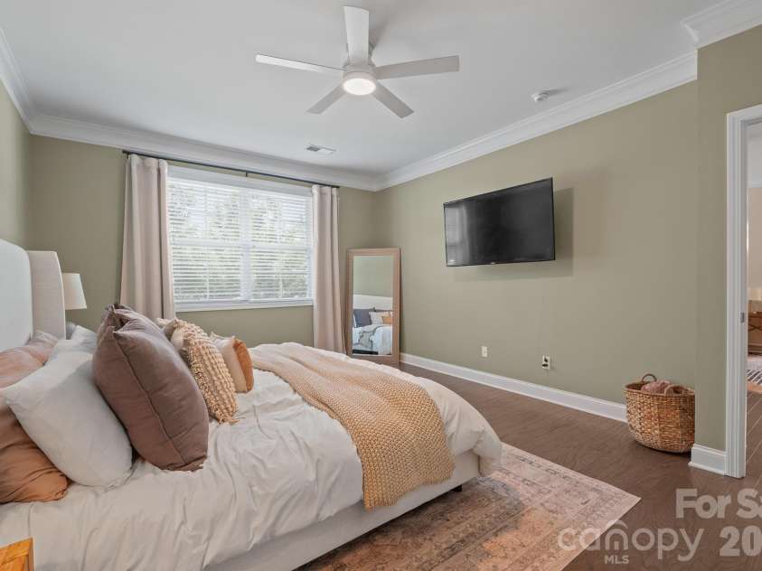 261 Robinwood Lane, Lake Wylie, SC 29710.  MLS# CAR4414019, YatesRealty ID 44328. 