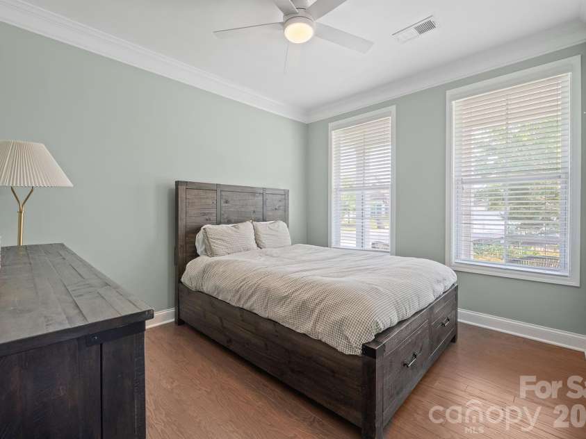 261 Robinwood Lane, Lake Wylie, SC 29710.  MLS# CAR4414019, YatesRealty ID 44328. 