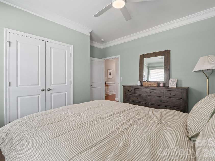 261 Robinwood Lane, Lake Wylie, SC 29710.  MLS# CAR4414019, YatesRealty ID 44328. 