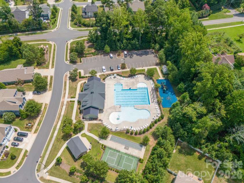 261 Robinwood Lane, Lake Wylie, SC 29710.  MLS# CAR4414019, YatesRealty ID 44328. 