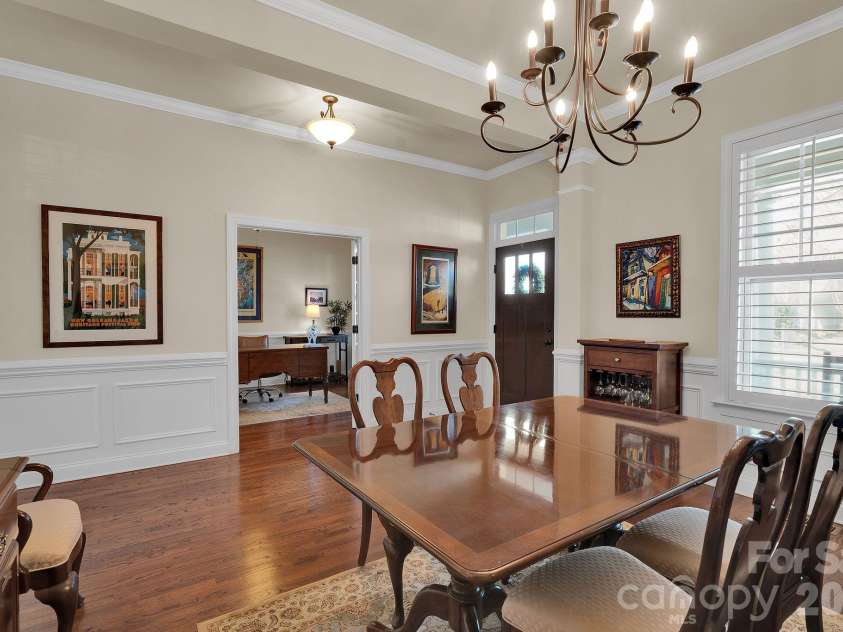 18916 Cypress Garden Drive, Davidson, NC 28036.  MLS# CAR4357007, YatesRealty ID 4433. 