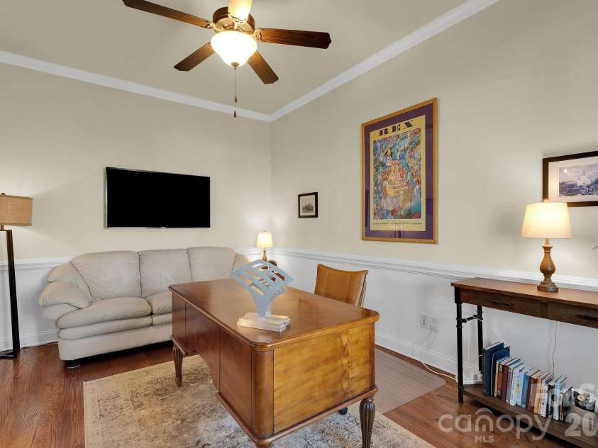 18916 Cypress Garden Drive, Davidson, NC 28036.  MLS# CAR4357007, YatesRealty ID 4433. 