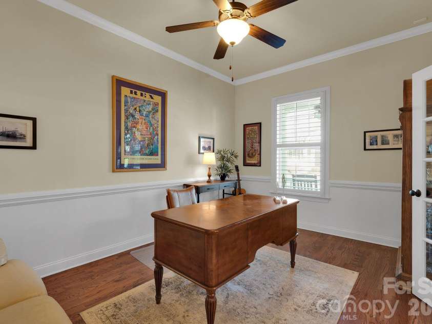 18916 Cypress Garden Drive, Davidson, NC 28036.  MLS# CAR4357007, YatesRealty ID 4433. 