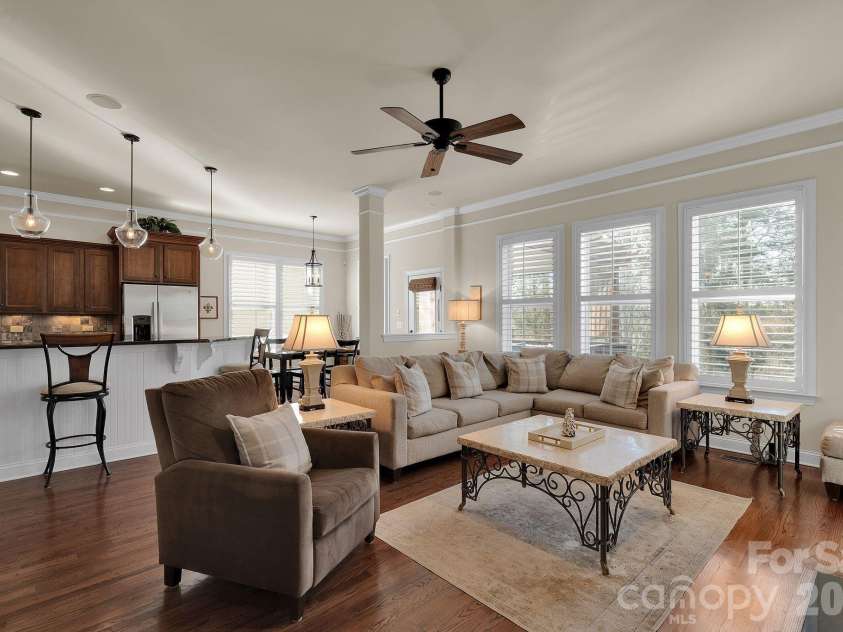 18916 Cypress Garden Drive, Davidson, NC 28036.  MLS# CAR4357007, YatesRealty ID 4433. 