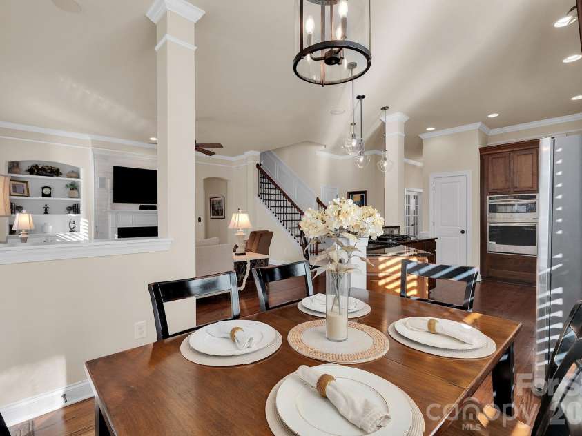 18916 Cypress Garden Drive, Davidson, NC 28036.  MLS# CAR4357007, YatesRealty ID 4433. 