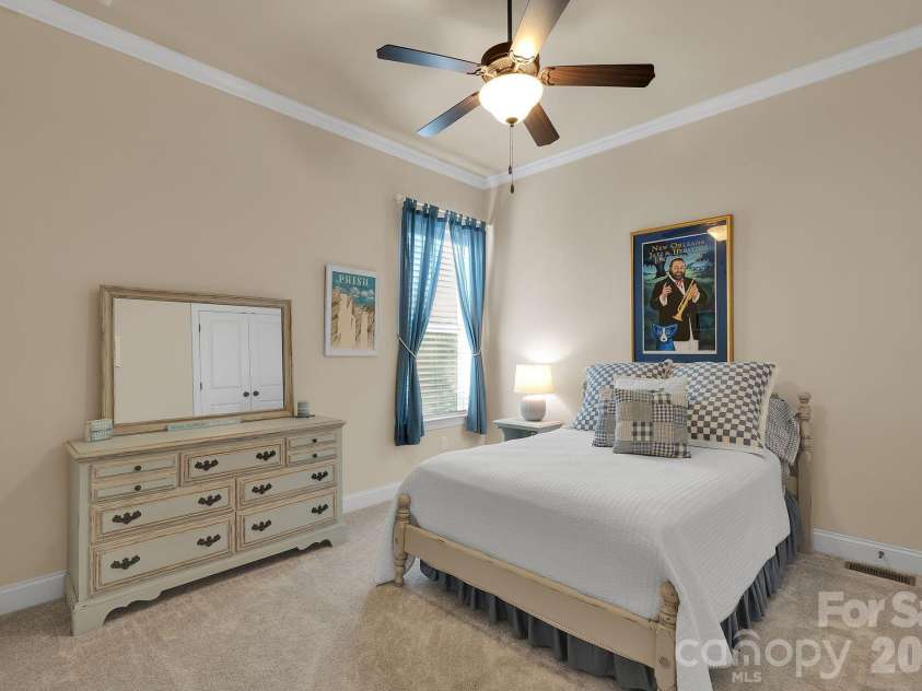 18916 Cypress Garden Drive, Davidson, NC 28036.  MLS# CAR4357007, YatesRealty ID 4433. 