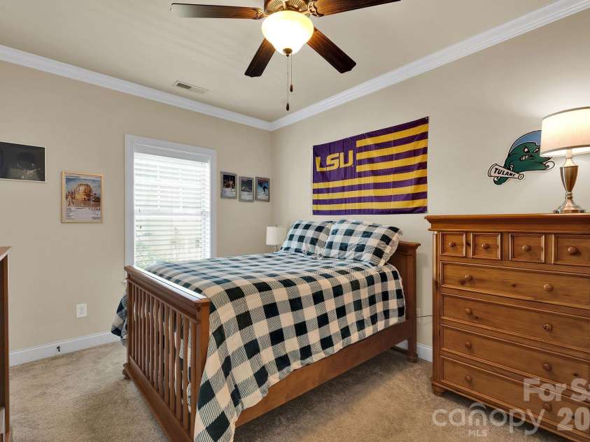 18916 Cypress Garden Drive, Davidson, NC 28036.  MLS# CAR4357007, YatesRealty ID 4433. 
