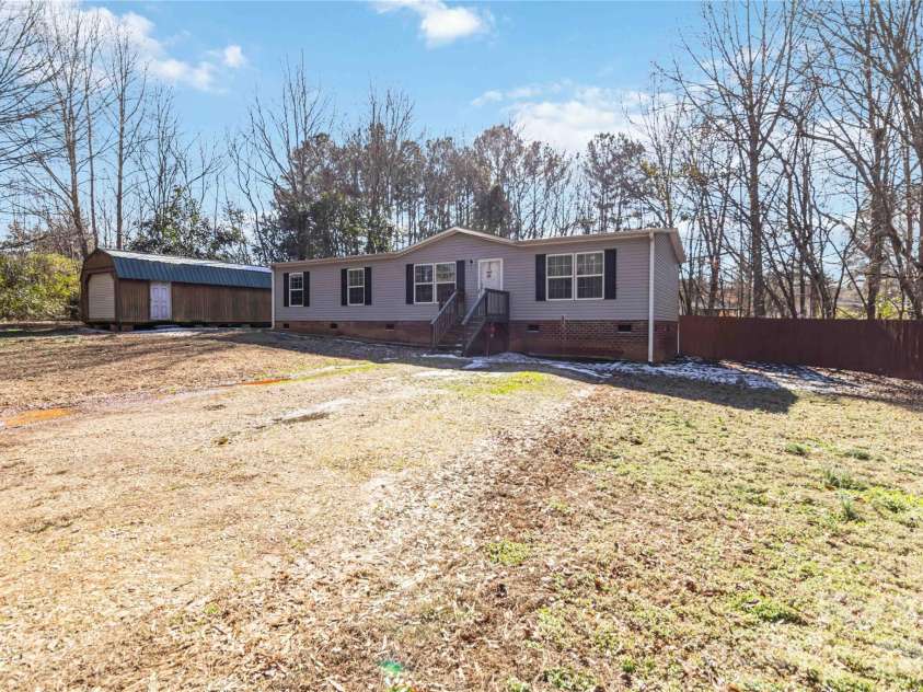 5029 Spicewood Drive, York, SC 29745.  MLS# CAR4338321, YatesRealty ID 4433. 