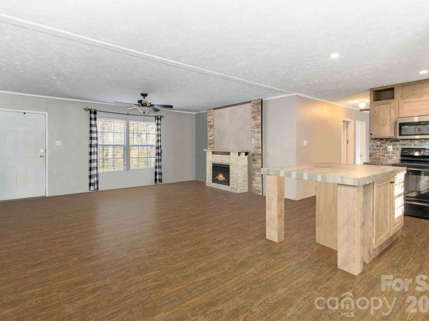 5029 Spicewood Drive, York, SC 29745.  MLS# CAR4338321, YatesRealty ID 4433. 