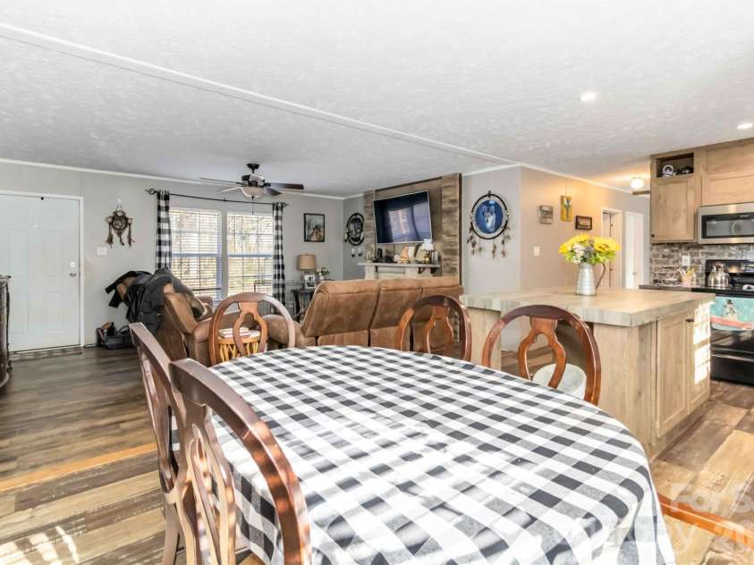 5029 Spicewood Drive, York, SC 29745.  MLS# CAR4338321, YatesRealty ID 4433. 