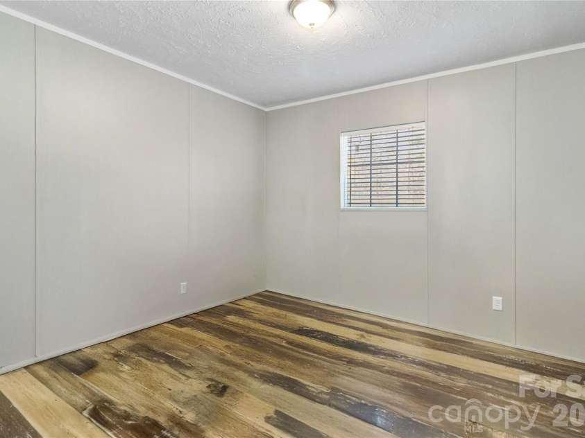 5029 Spicewood Drive, York, SC 29745.  MLS# CAR4338321, YatesRealty ID 4433. 