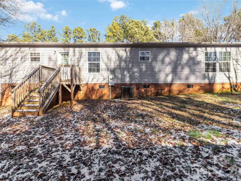 5029 Spicewood Drive, York, SC 29745.  MLS# CAR4338321, YatesRealty ID 4433. 