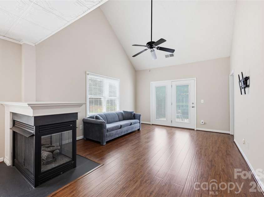 9609 Jack Russell Court, Charlotte, NC 28269.  MLS# CAR4414629, YatesRealty ID 44330. 