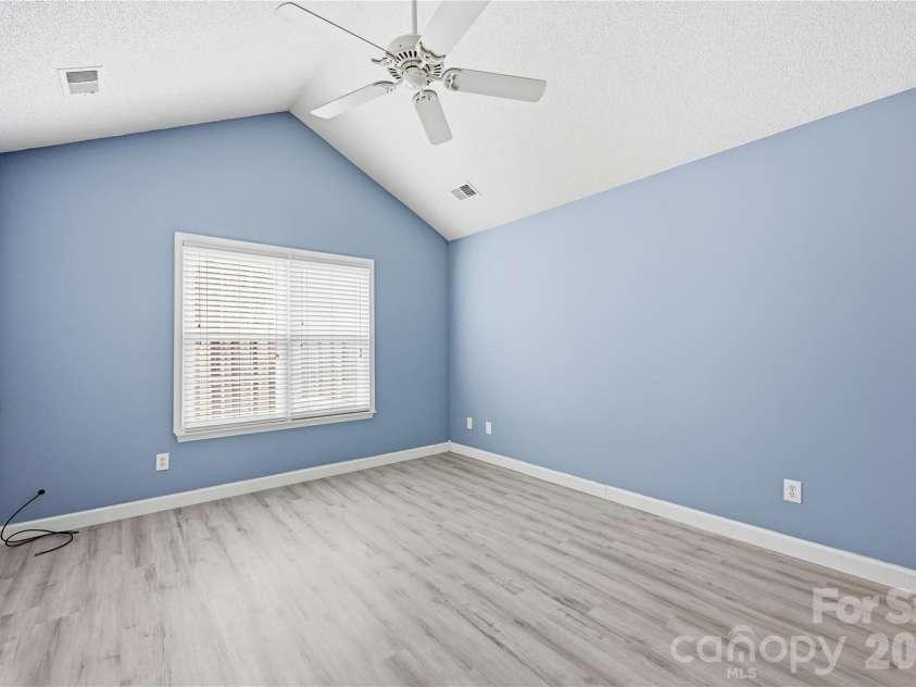 9609 Jack Russell Court, Charlotte, NC 28269.  MLS# CAR4414629, YatesRealty ID 44330. 