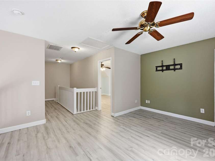 9609 Jack Russell Court, Charlotte, NC 28269.  MLS# CAR4414629, YatesRealty ID 44330. 