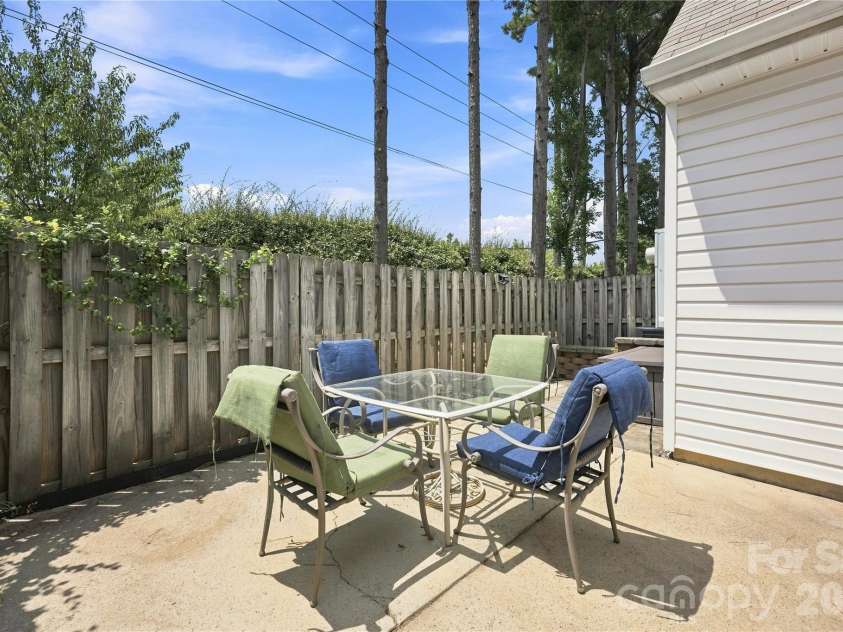 9609 Jack Russell Court, Charlotte, NC 28269.  MLS# CAR4414629, YatesRealty ID 44330. 