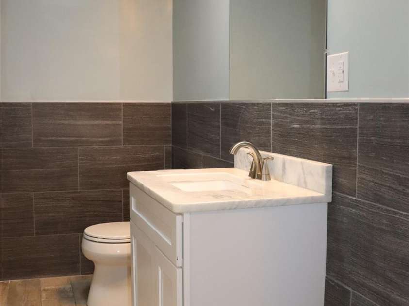 415 High Circle, Lenoir, NC 28645.  MLS# CAR4394665, YatesRealty ID 44335. 