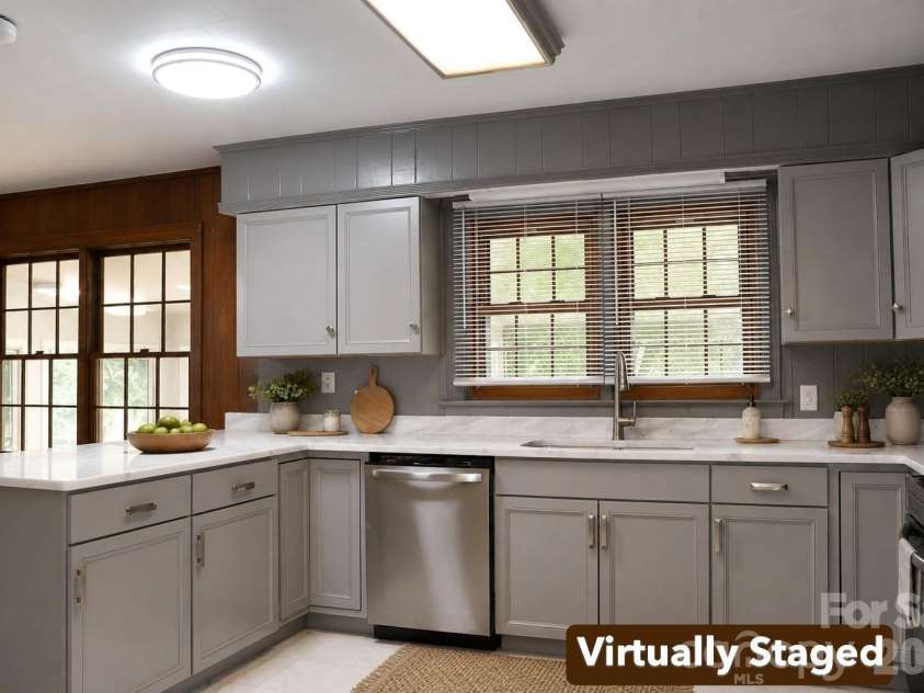 415 High Circle, Lenoir, NC 28645.  MLS# CAR4394665, YatesRealty ID 44335. 