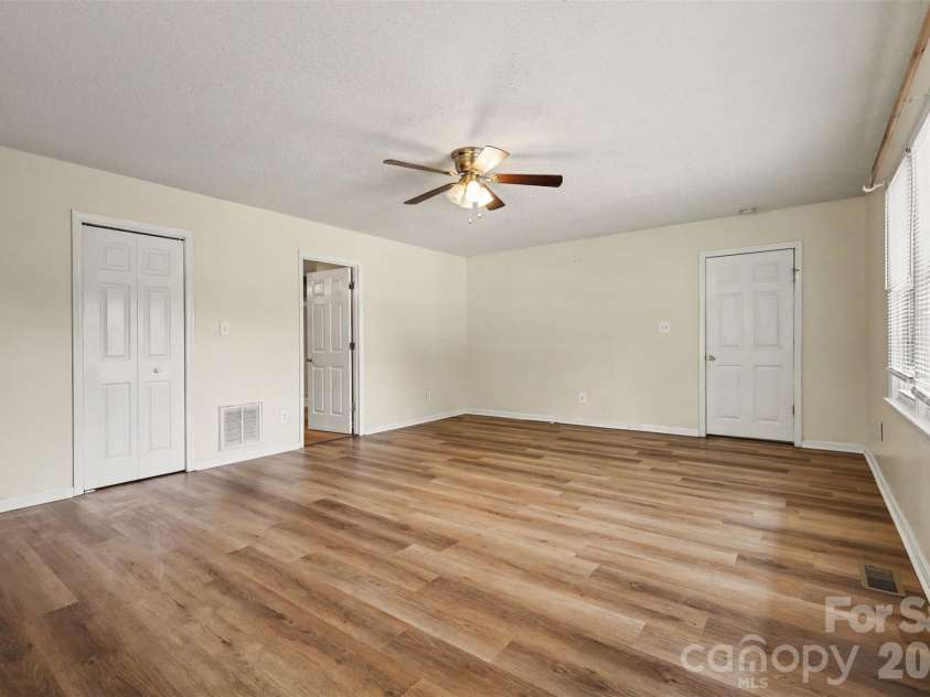 104 Beaver Dam Drive, Shelby, NC 28150.  MLS# CAR4410695, YatesRealty ID 44336. ...and neutral paint.