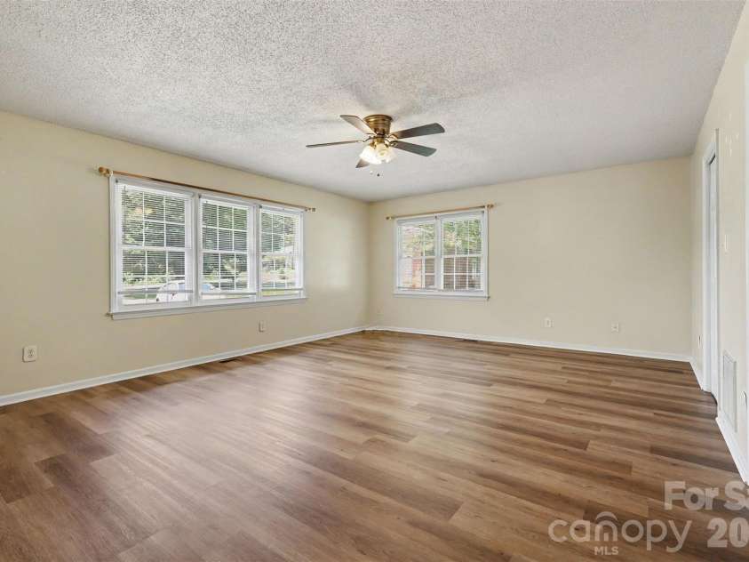 104 Beaver Dam Drive, Shelby, NC 28150.  MLS# CAR4410695, YatesRealty ID 44336. ..multiple windows,...