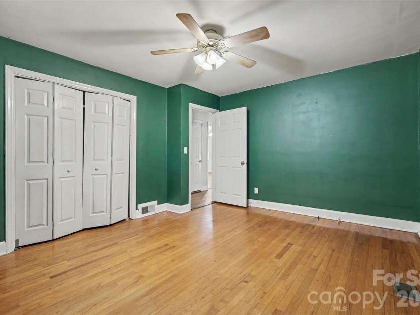 104 Beaver Dam Drive, Shelby, NC 28150.  MLS# CAR4410695, YatesRealty ID 44336. Second bedroom