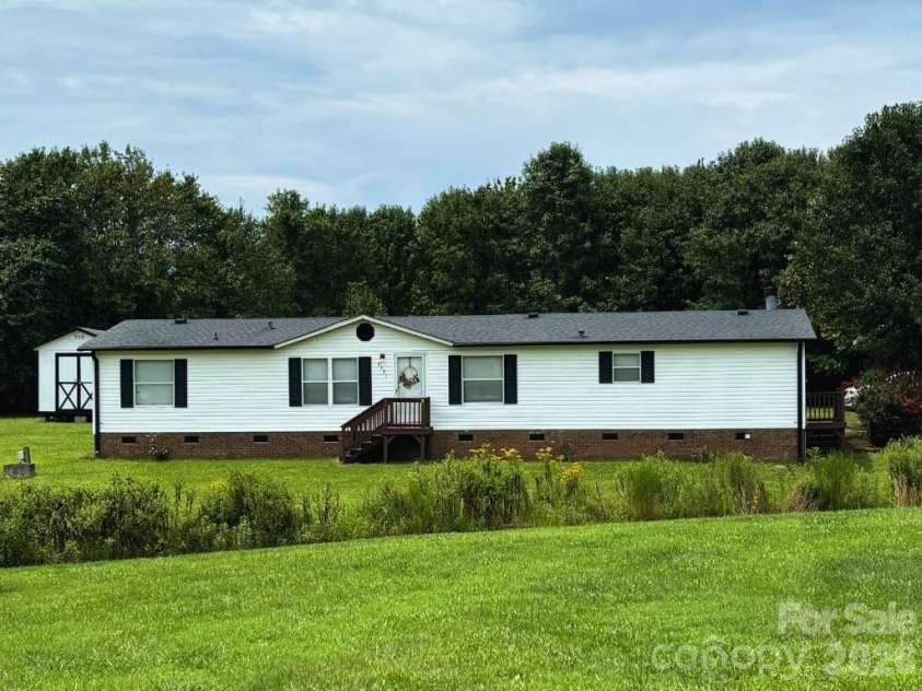 5191 US Highway 601 Highway, Mocksville, NC 27028.  MLS# CAR4414708, YatesRealty ID 44337. 