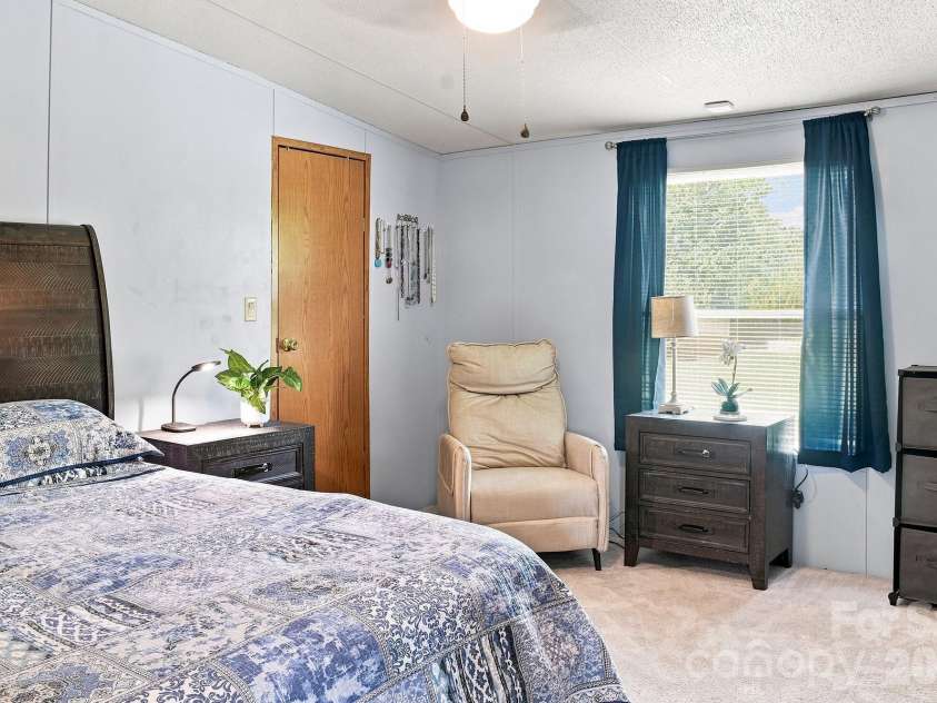 5191 US Highway 601 Highway, Mocksville, NC 27028.  MLS# CAR4414708, YatesRealty ID 44337. Bedroom 2