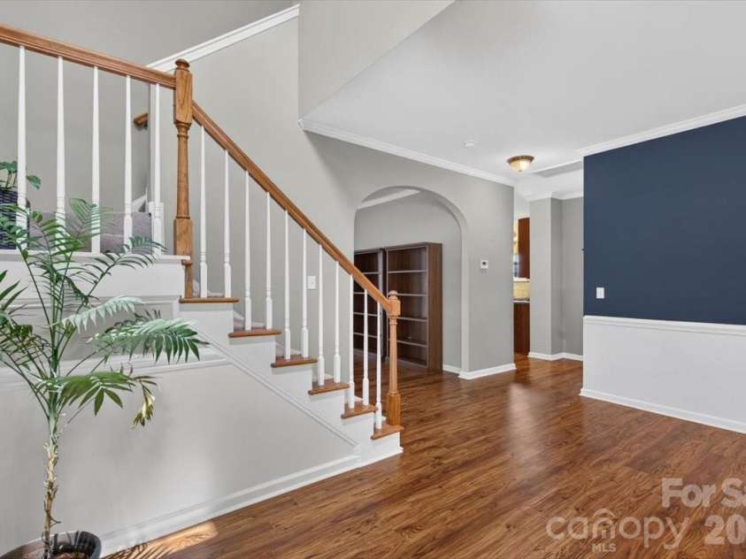 691 Goldflower Drive, Rock Hill, SC 29732.  MLS# CAR4408192, YatesRealty ID 44338. Hardwood Flooring throughout Main