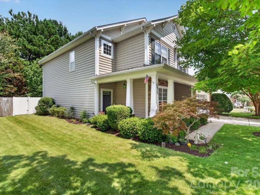 691 Goldflower Drive, Rock Hill, SC 29732.  MLS# CAR4408192, YatesRealty ID 44338. In Ground Irrigation