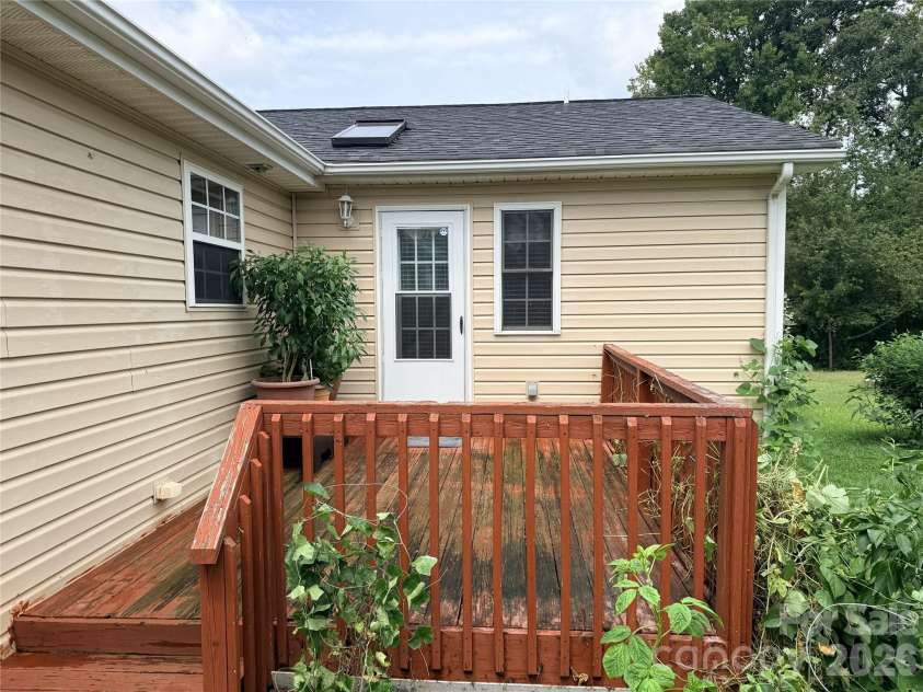 110 Mill Creek Drive, Kings Mountain, NC 28086.  MLS# CAR4414660, YatesRealty ID 44339. 