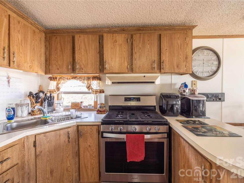 102 Deer Park Road, Mount Gilead, NC 27306.  MLS# CAR4357095, YatesRealty ID 4434. 