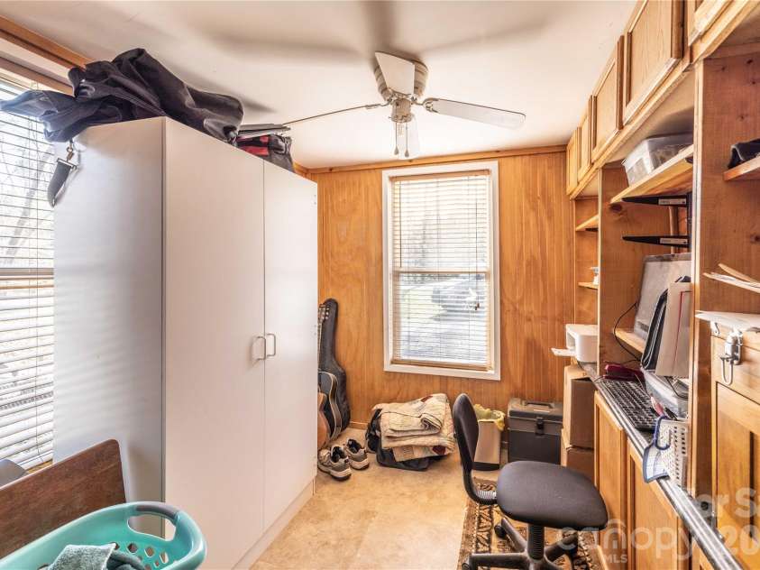 102 Deer Park Road, Mount Gilead, NC 27306.  MLS# CAR4357095, YatesRealty ID 4434. 