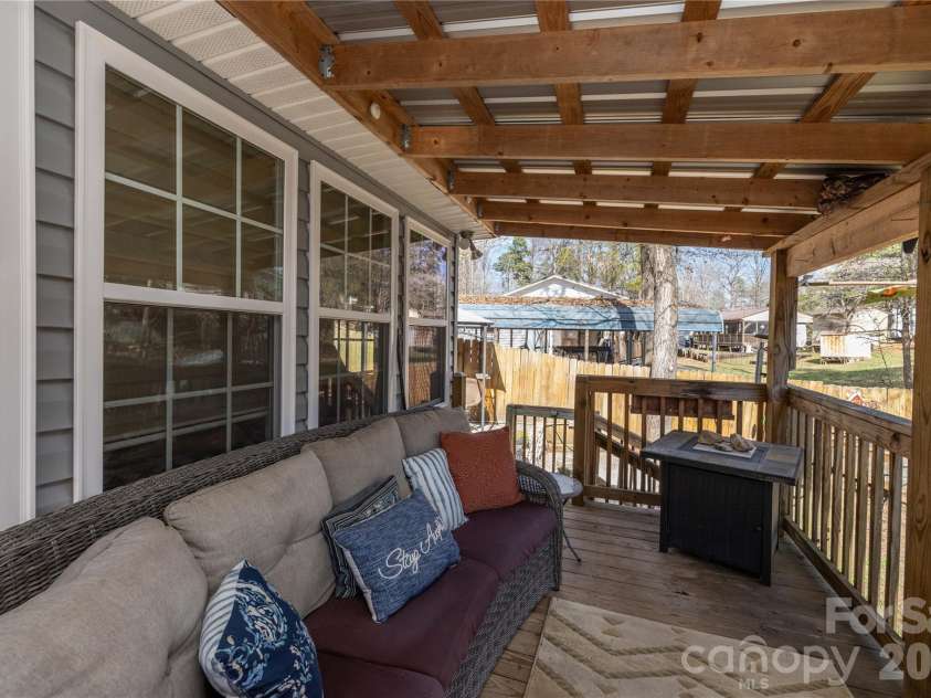 102 Deer Park Road, Mount Gilead, NC 27306.  MLS# CAR4357095, YatesRealty ID 4434. 
