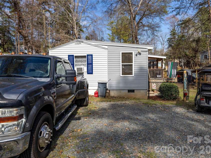 102 Deer Park Road, Mount Gilead, NC 27306.  MLS# CAR4357095, YatesRealty ID 4434. 