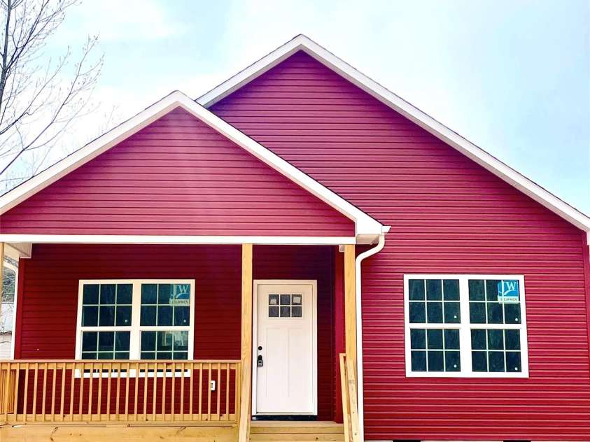 208 Nottingham Drive, York, SC 29745.  MLS# CAR4098642, YatesRealty ID 4434. Front