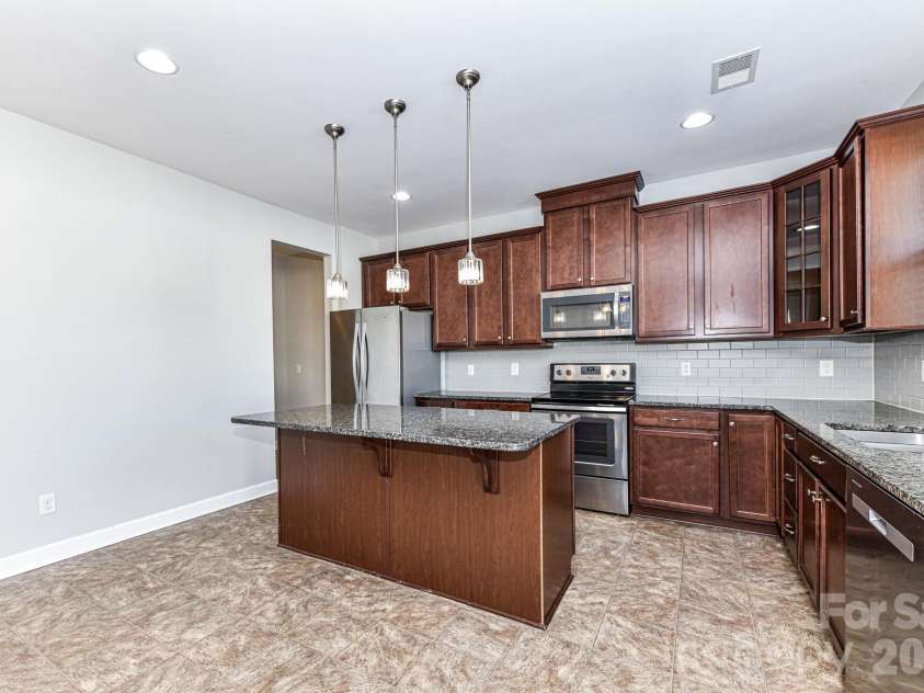 4316 Hubbard Road, Charlotte, NC 28269.  MLS# CAR4414368, YatesRealty ID 44340. 